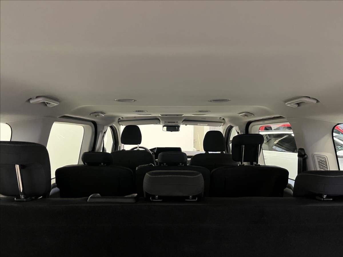 Volkswagen Caravelle Kombi 2,0 l 110 kw