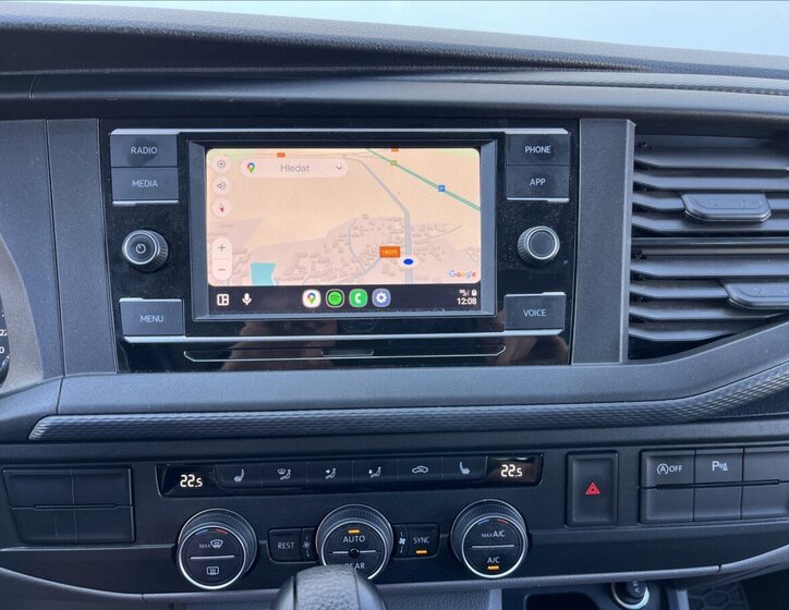 Volkswagen Caravelle Kombi 2,0 l 110 kw