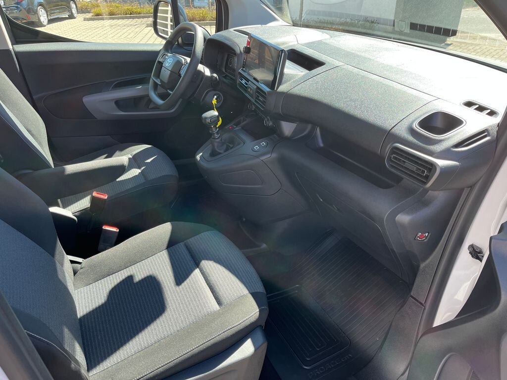 Toyota ProAce City Verso MPV 1,5 l 75 kw