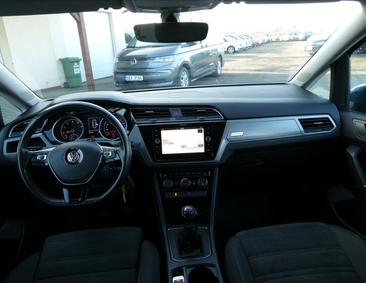 Volkswagen Touran MPV 1,2 l 81 kw