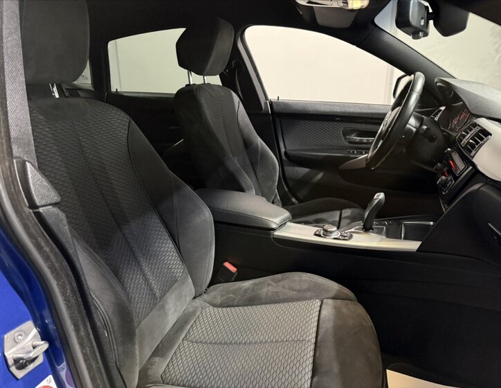 BMW Řada 4 Sedan / Limuzína 2,0 l 135 kw