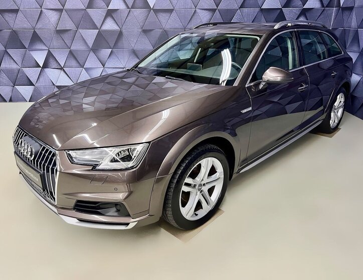 Audi A4 Allroad 1