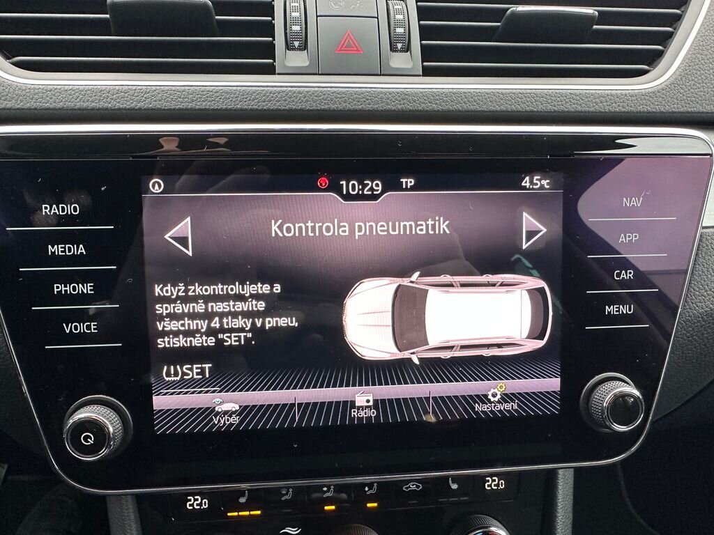 Škoda Superb Kombi 2,0 l 110 kw