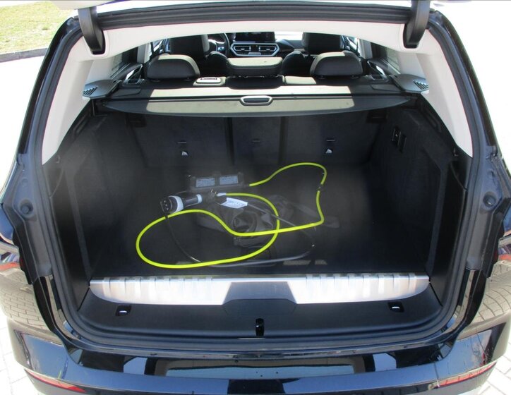 BMW X3 SUV / Terénní 2,0 l 215 kw