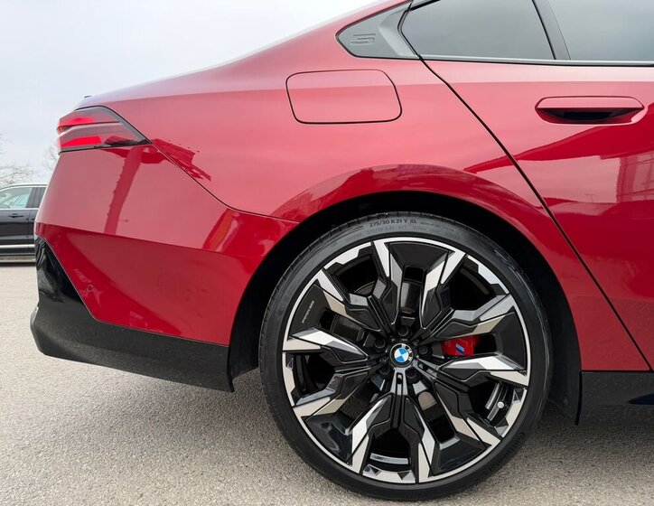 BMW Řada 5 Sedan / Limuzína 3,0 l 210 kw