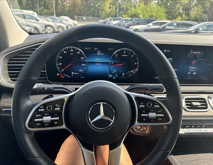 Mercedes-Benz GLE 11