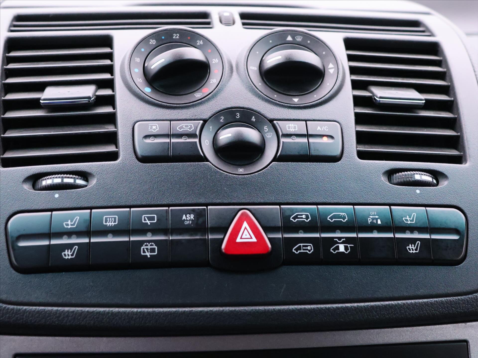 Mercedes-Benz Viano Kombi 3,0 l 150 kw