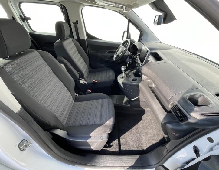 Opel Combo MPV 1,2 l 81 kw