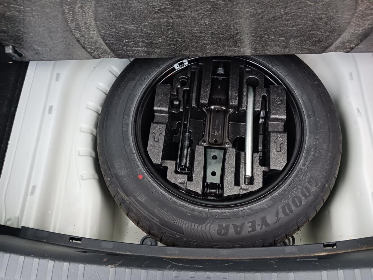 Škoda Octavia Sedan / Limuzína 2,0 l 85 kw