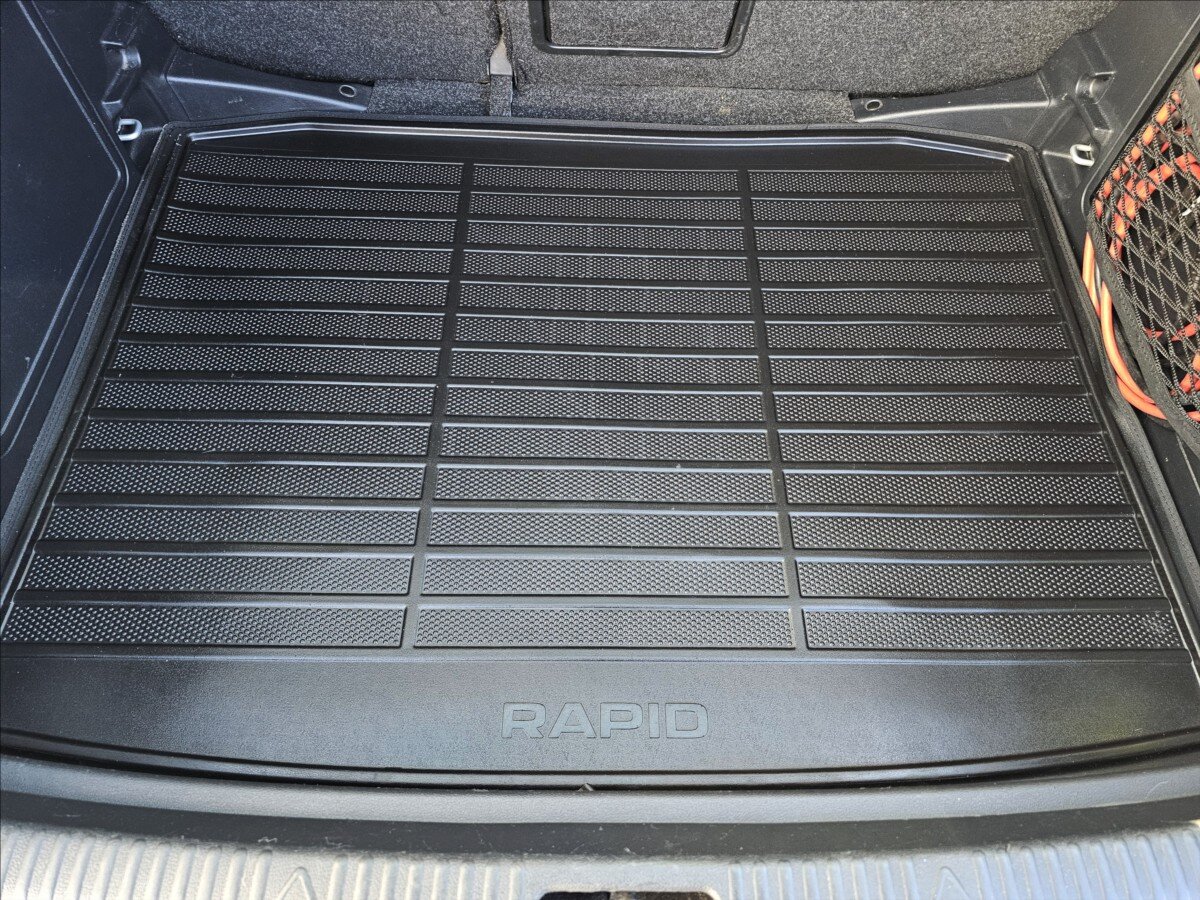 Škoda Rapid Hatchback 999,0 81 kw