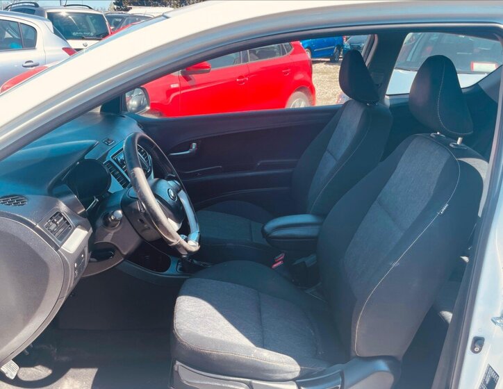 KIA Picanto Hatchback 998,0 51 kw