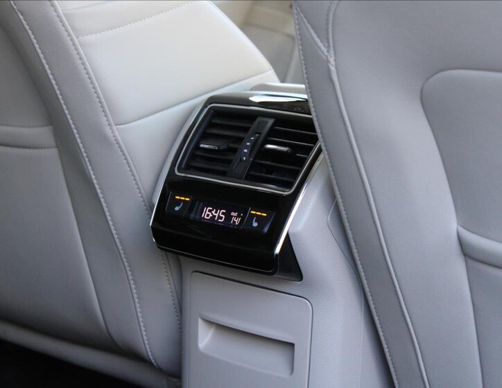 Škoda Superb Sedan / Limuzína 2,0 l 147 kw