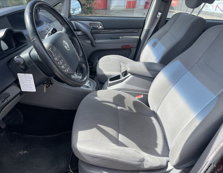 SsangYong Rodius SUV / Terénní 2,0 l 114 kw