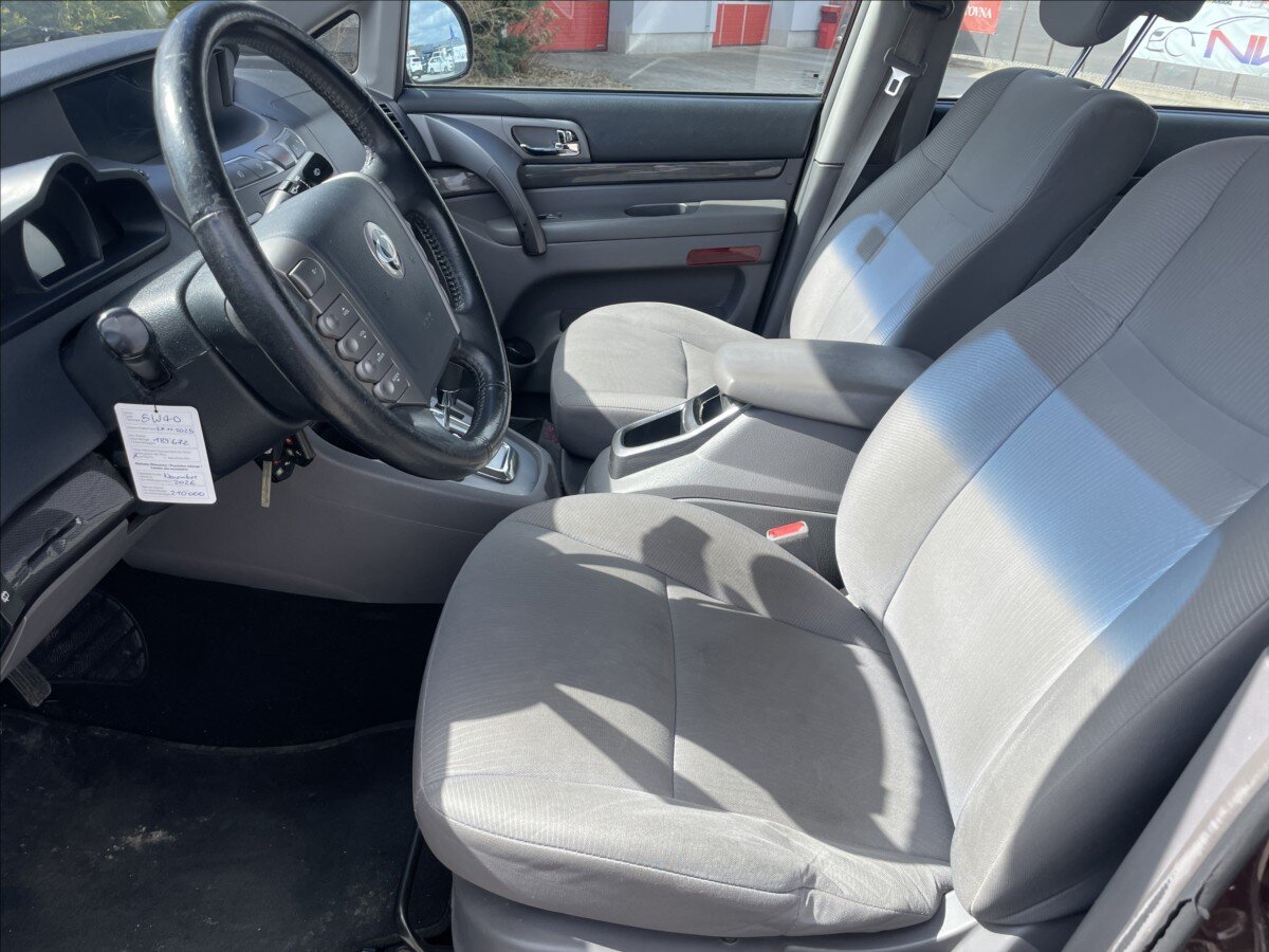 SsangYong Rodius SUV / Terénní 2,0 l 114 kw