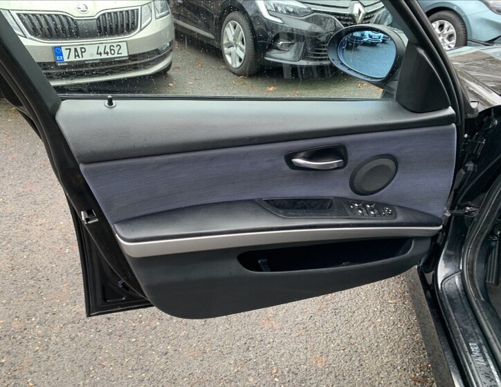 BMW Řada 3 Sedan 2,0 l 90 kw