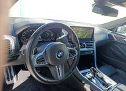 BMW Řada 8 Kupé 4,4 l 390 kw