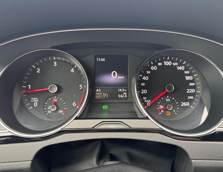 Volkswagen Passat 24