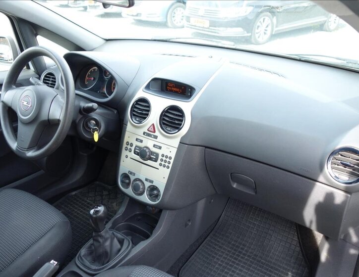 Opel Corsa Hatchback 1,2 l 59 kw