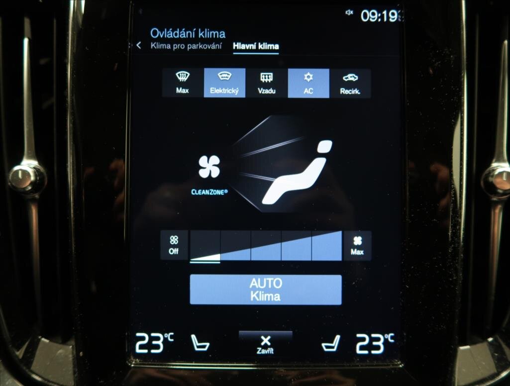 Volvo V60 Kombi 2,0 l 140 kw