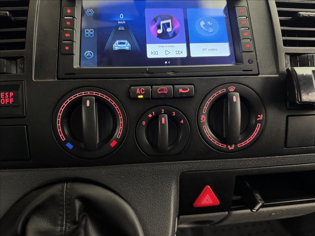 Volkswagen Transporter Kombi 2,5 l 96 kw