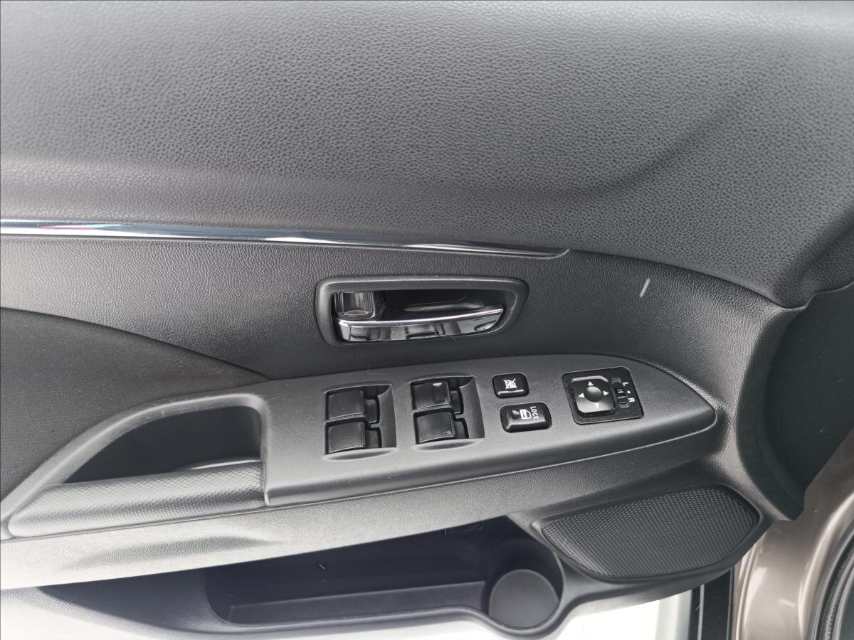 Mitsubishi ASX SUV 1,6 l 86 kw