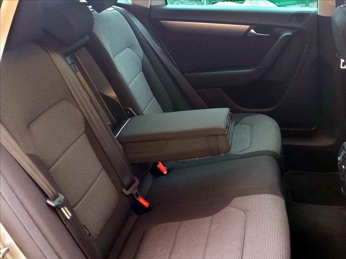 Volkswagen Passat Kombi 1,4 l 90 kw