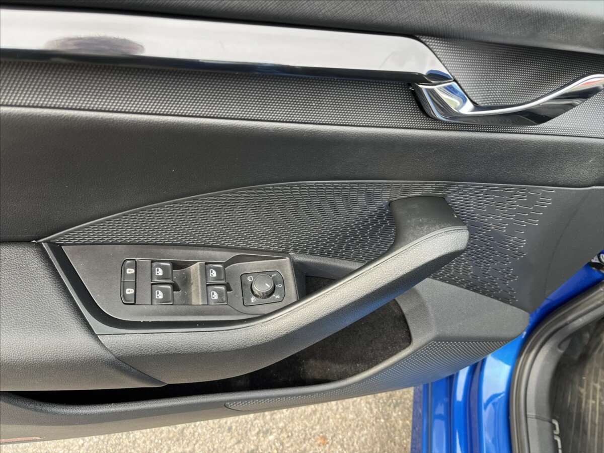 Škoda Octavia Sedan / Limuzína 1,5 l 110 kw