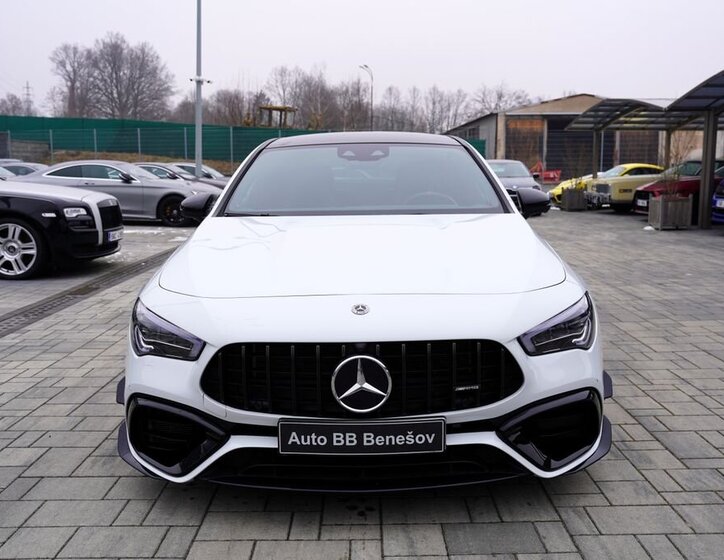 Mercedes-Benz CLA Sedan 2,0 l 340 kw