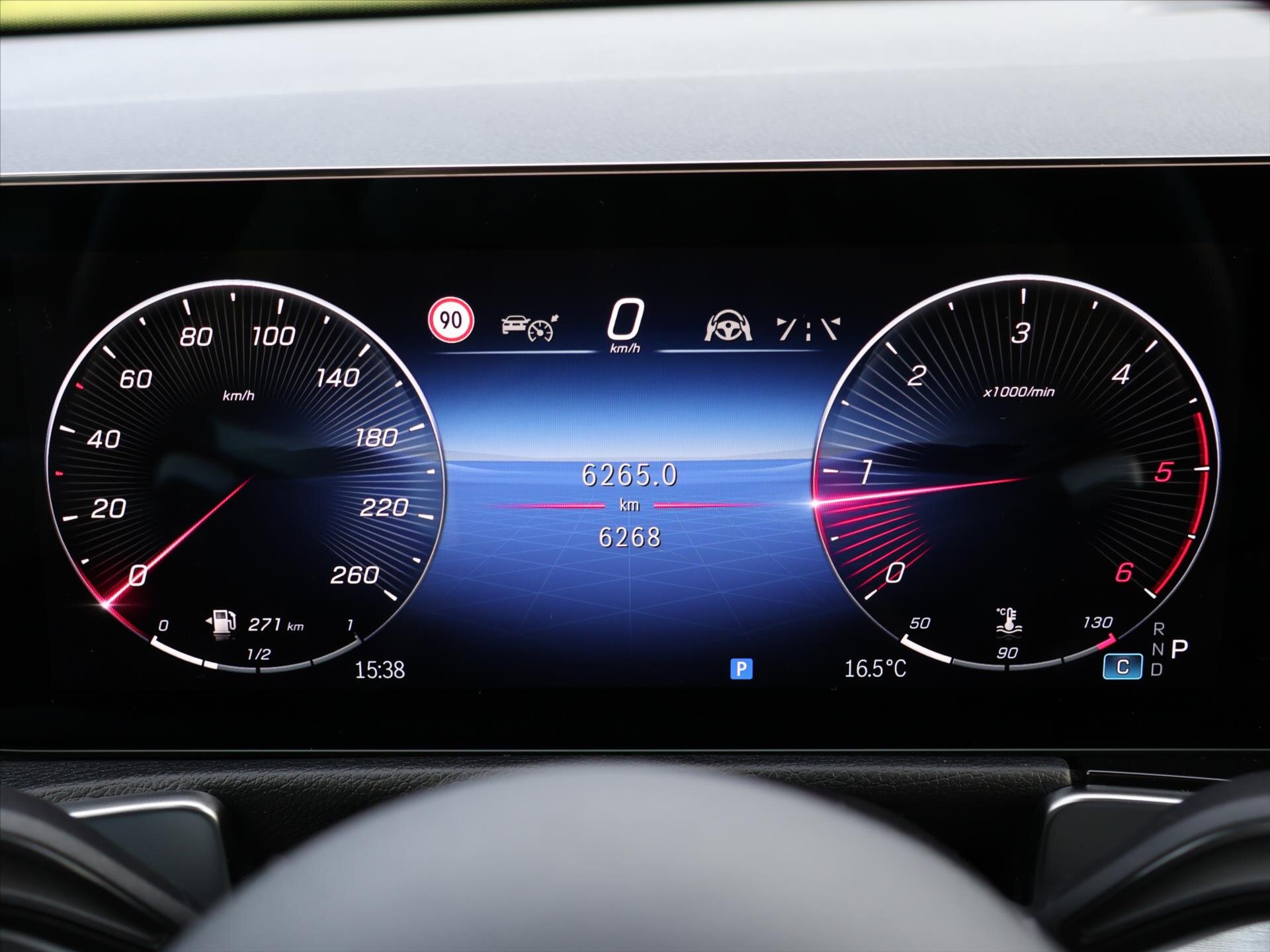 Mercedes-Benz GLB SUV 2,0 l 324 kw