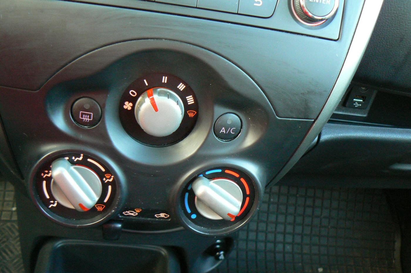 Nissan Micra Hatchback 1,2 l 59 kw