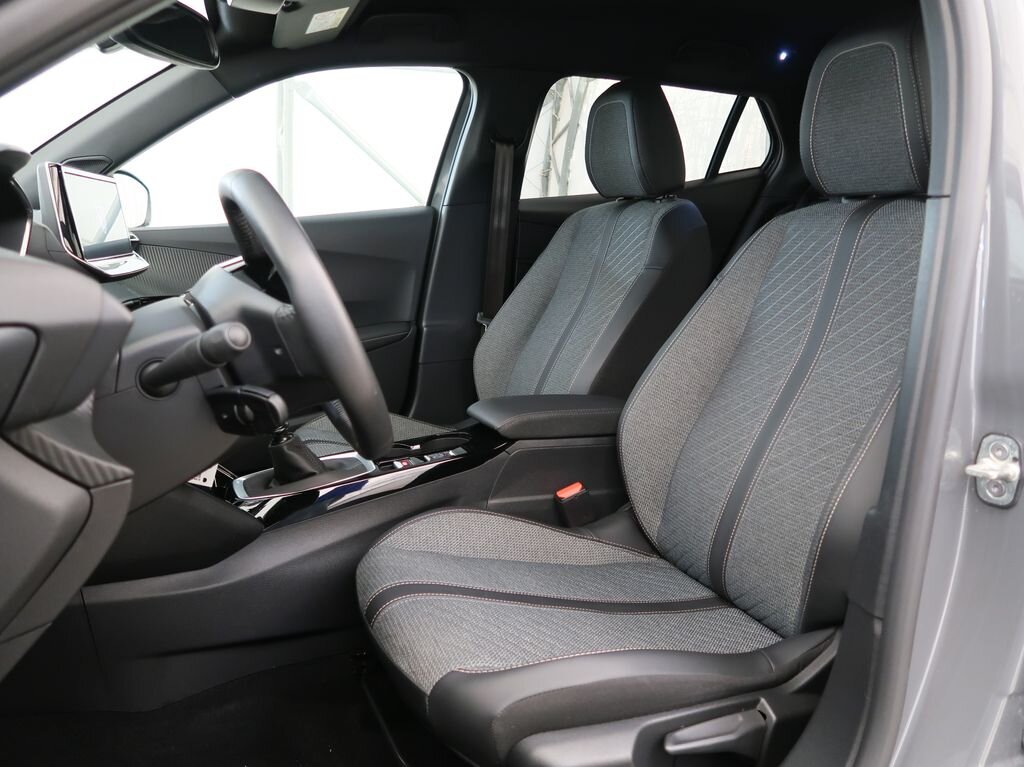 Peugeot 2008 SUV / Terénní 1,2 l 74 kw