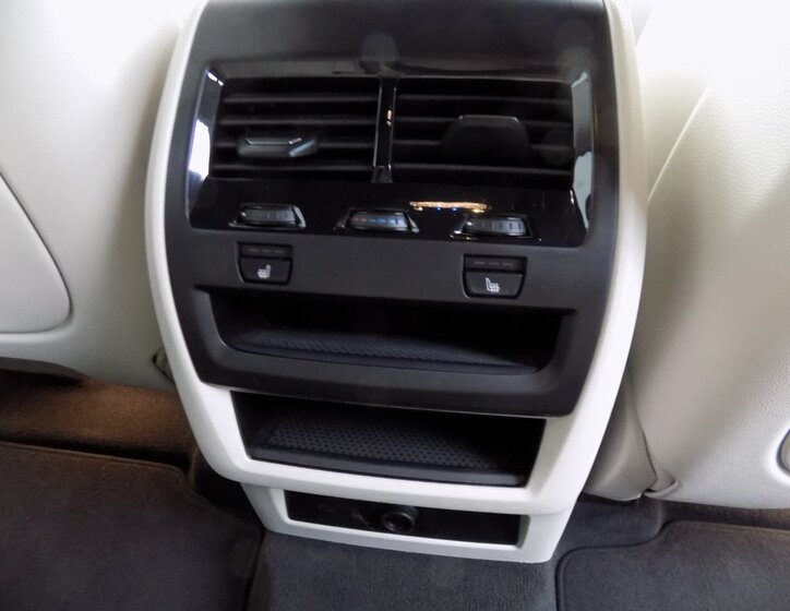 BMW X6 SUV 3,0 l 210 kw