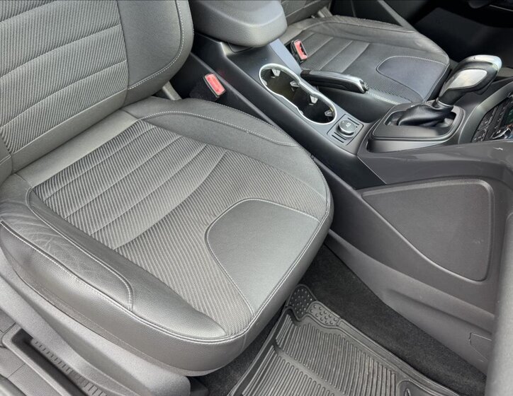 Ford Kuga MPV 2,0 l 103 kw