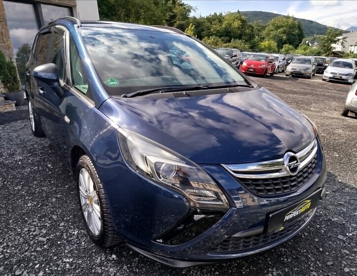 Opel Zafira 9