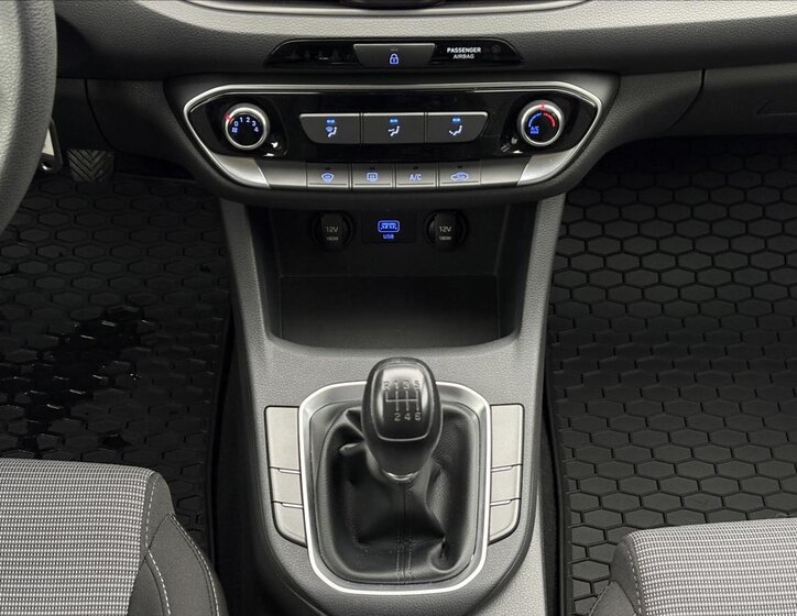 Hyundai i30 Hatchback 1,5 l 80 kw