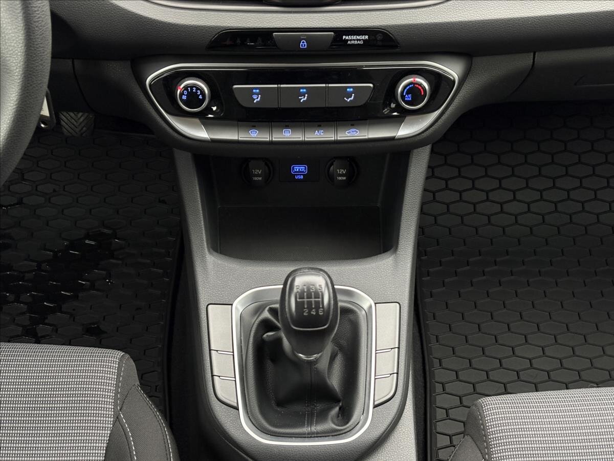 Hyundai i30 Hatchback 1,5 l 80 kw