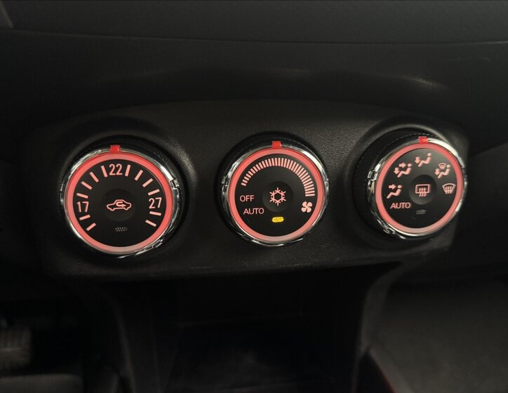 Mitsubishi Outlander SUV / Terénní 2,2 l 115 kw