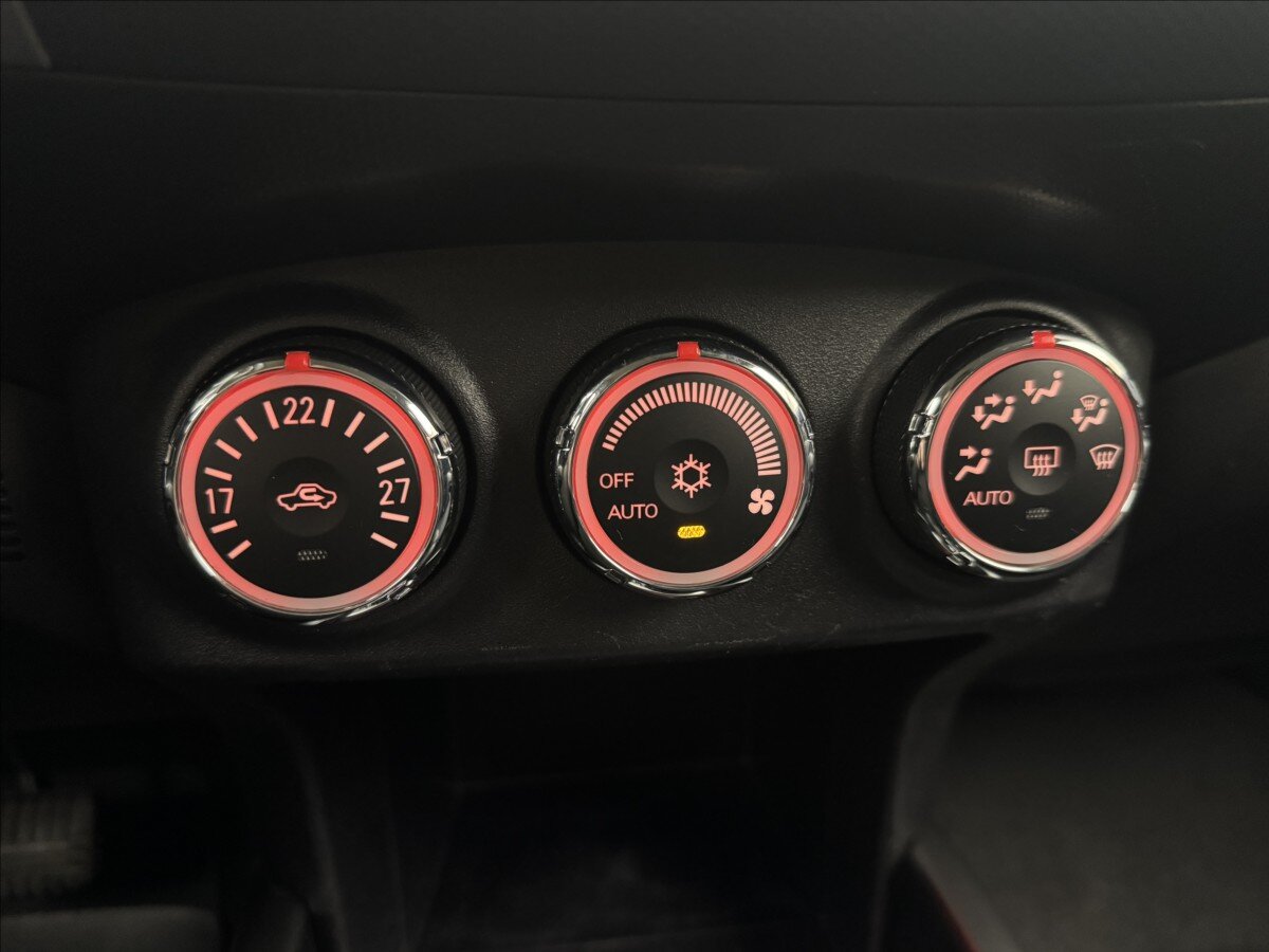 Mitsubishi Outlander SUV / Terénní 2,2 l 115 kw