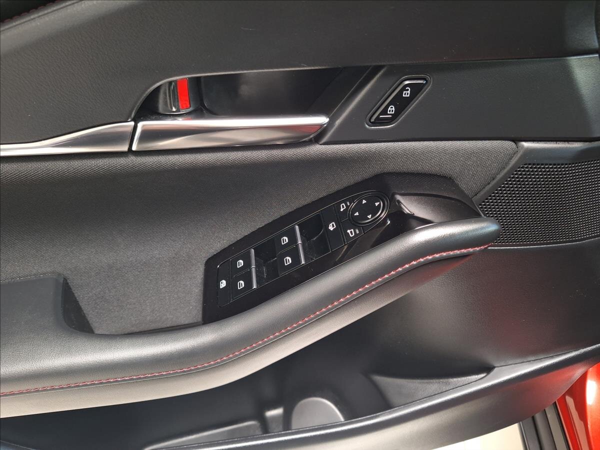 Mazda CX-30 SUV / Terénní 2,5 l 103 kw