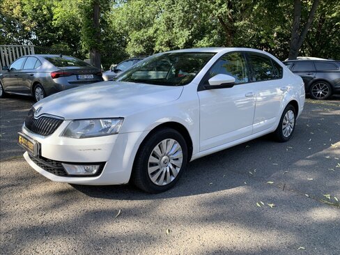 Škoda Octavia Sedan / Limuzína 1,6 l 77 kw