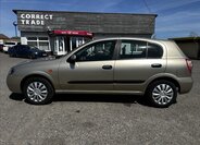 Nissan Almera Hatchback 1,5 l 72 kw