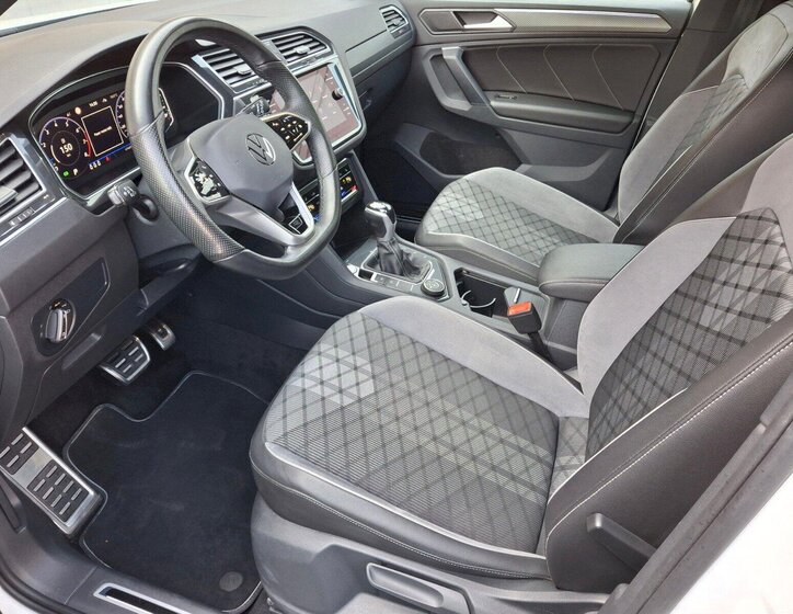 Volkswagen Tiguan SUV / Terénní 2,0 l 180 kw