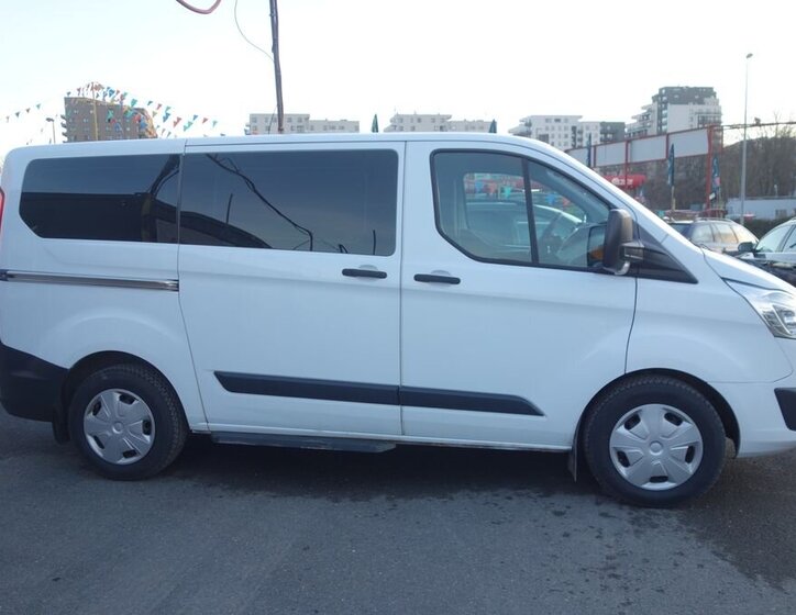 Ford Transit Custom 6