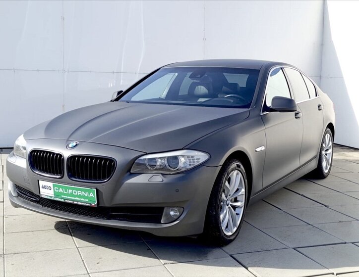 BMW Řada 5 Sedan 3,0 l 180 kw