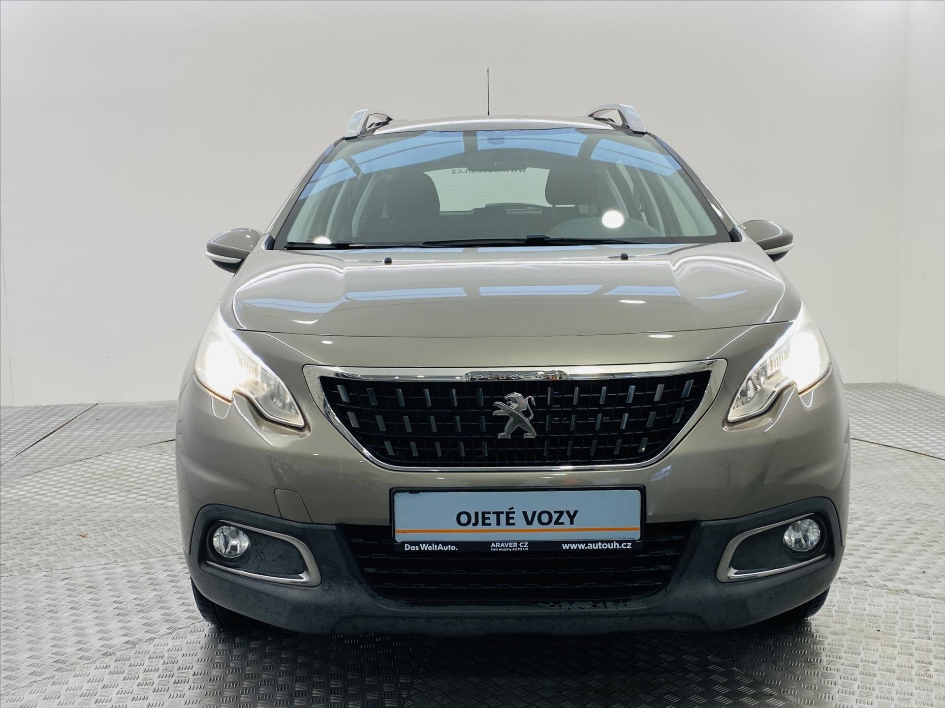Peugeot 2008 Hatchback 1,2 l 60 kw