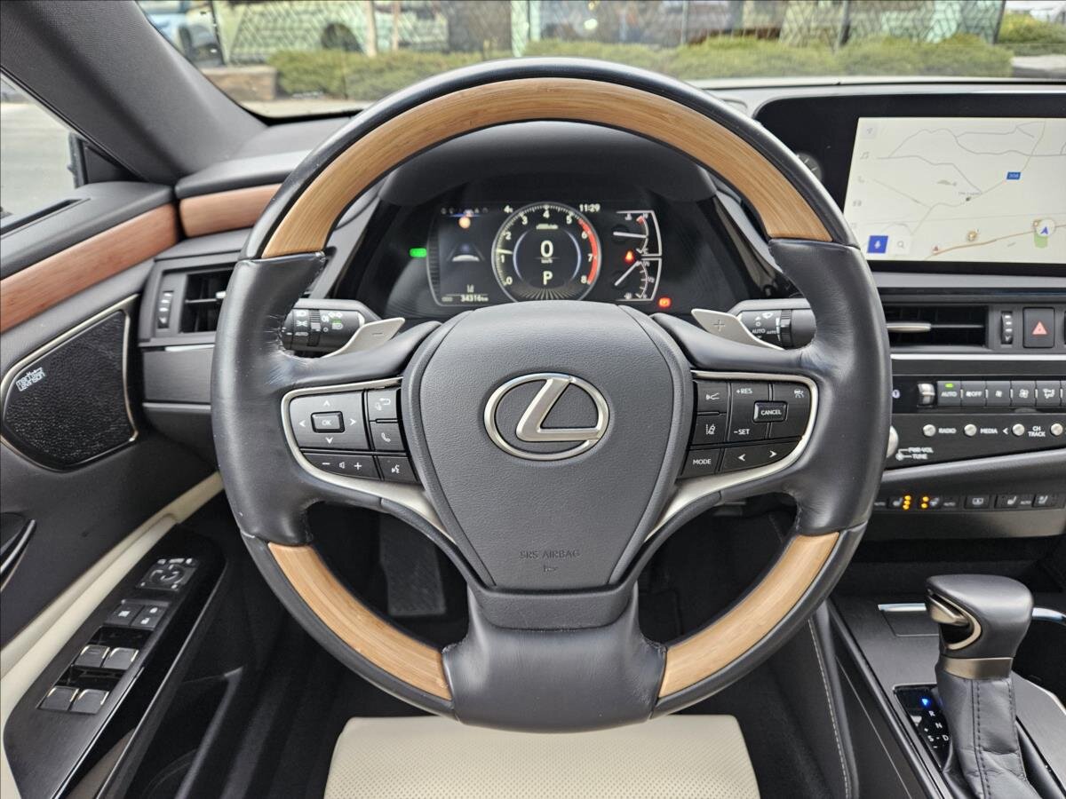 Lexus ES 300h