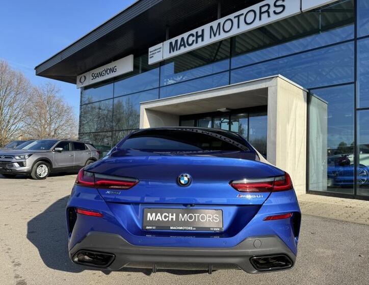 BMW Řada 8 11