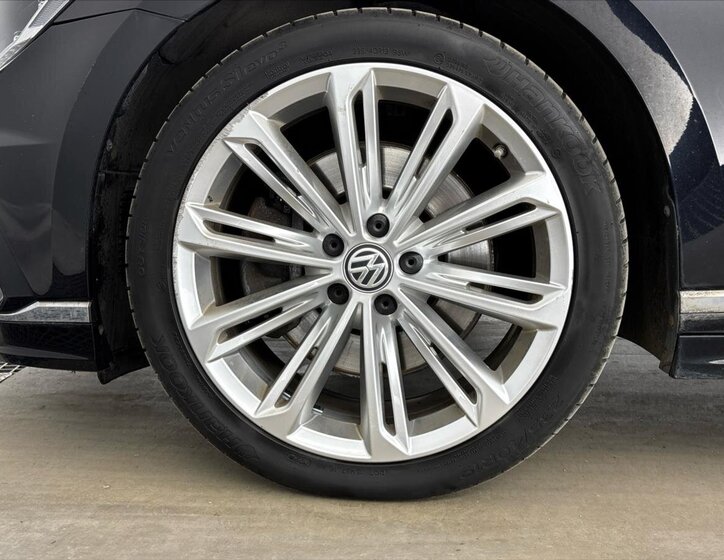 Volkswagen Passat Kombi 2,0 l 176 kw