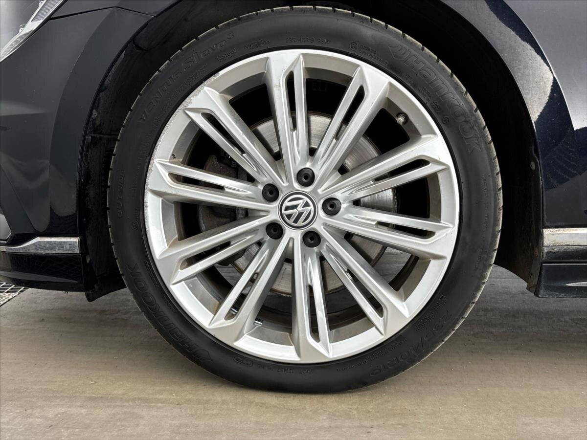 Volkswagen Passat Kombi 2,0 l 176 kw