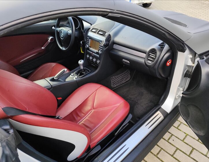 Mercedes-Benz SLK 40